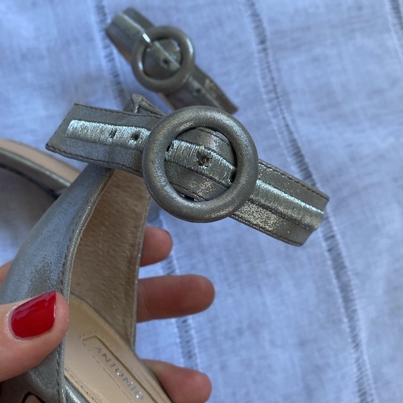 Antonio Melani silver leather heels with ankle strap. - Picture 9 of 13